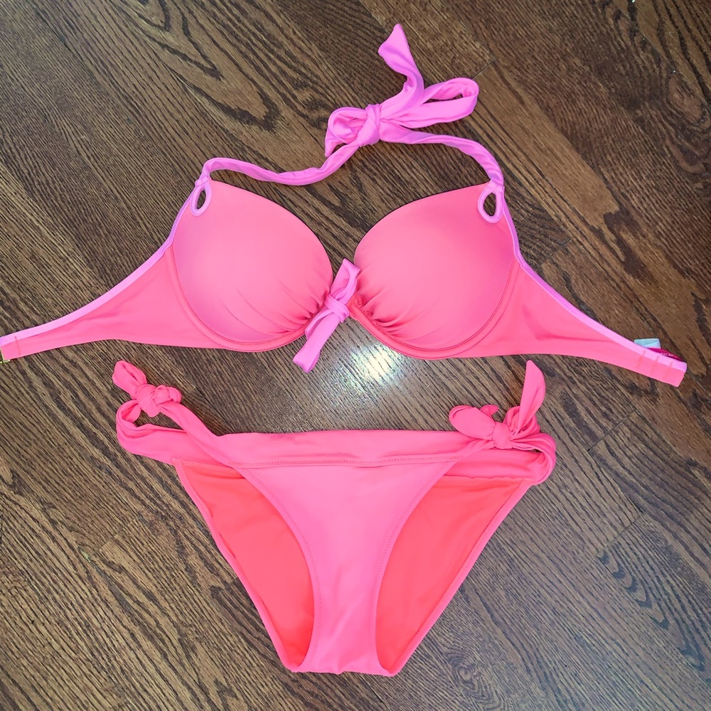 Pink VS bikini